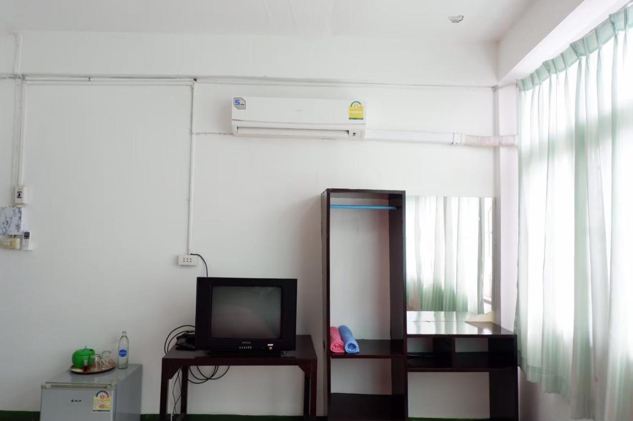 Chokchai Hotel Sai Yok Ngoại thất bức ảnh