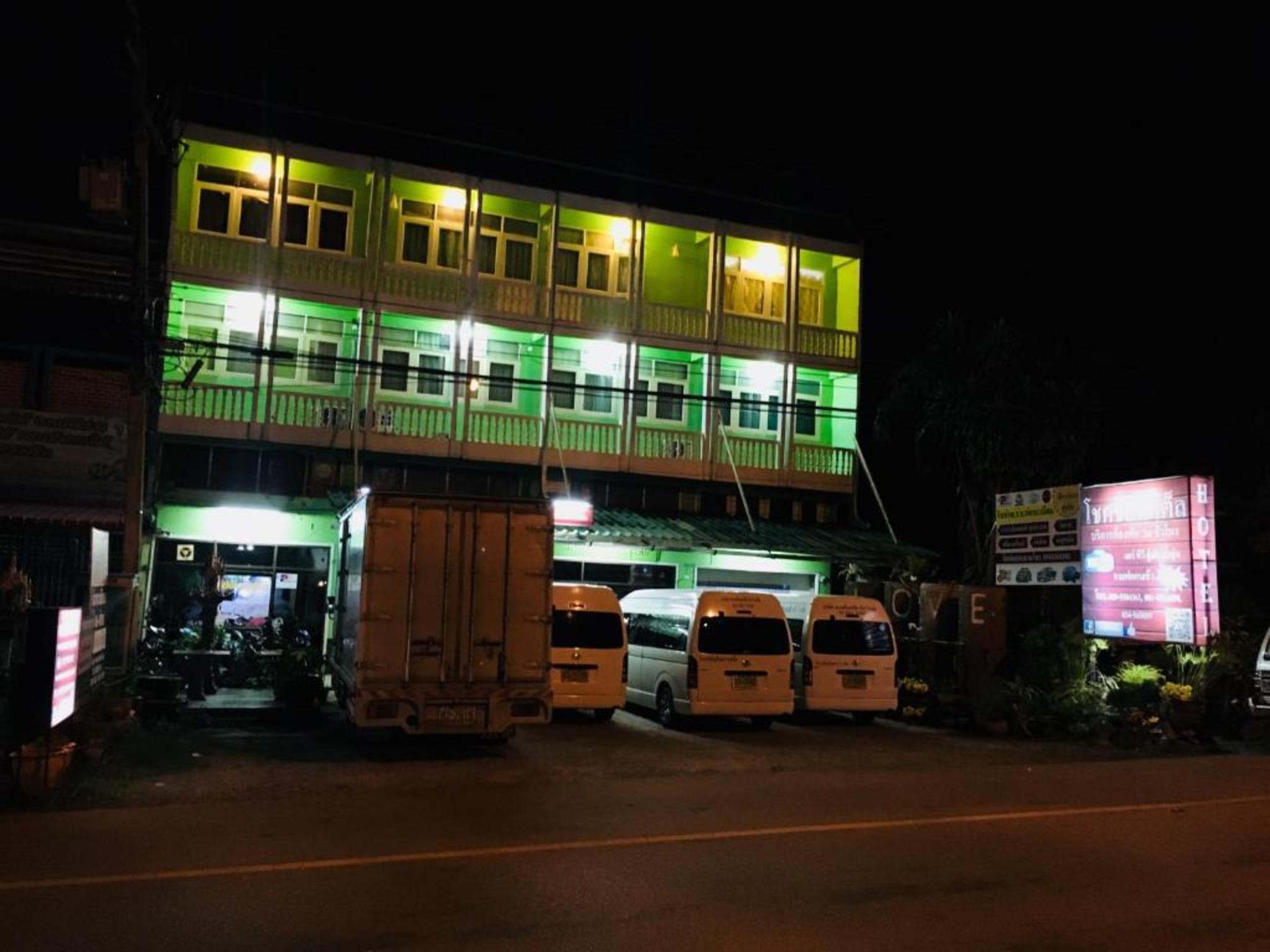 Chokchai Hotel Sai Yok Ngoại thất bức ảnh